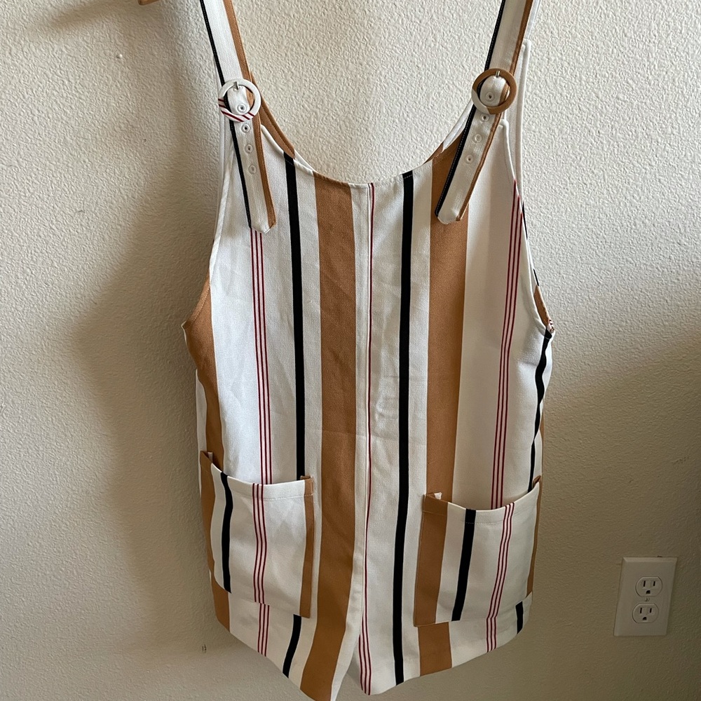 Forever 21 jumper size:M